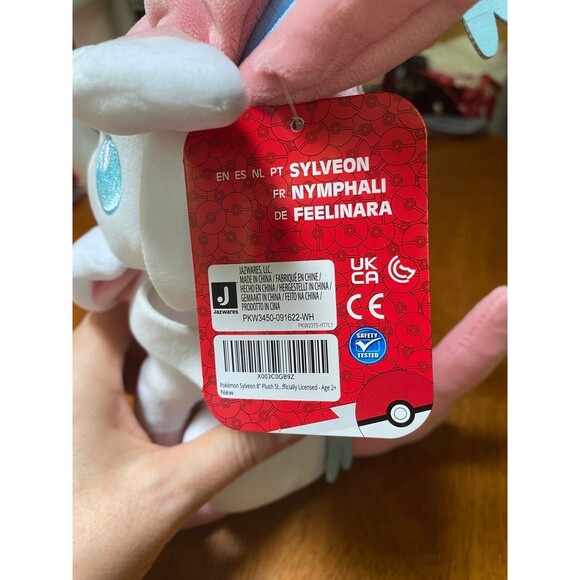 Pokemon Eevee Evolution Sylveon Exclusive 8-Inch Plush Collectible - Picture 9 of 10